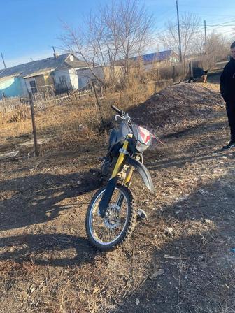 Продам мотоцикл эндуро