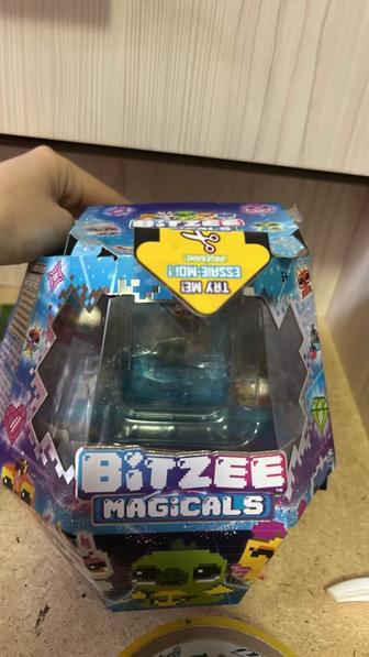 Продам Тамагочи Bitzee Персонажи-зверюшки