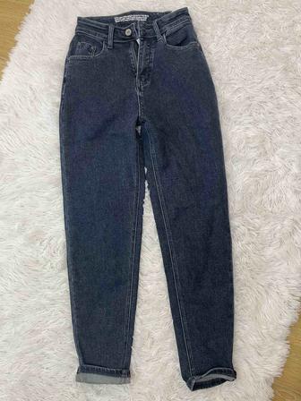Продам джинсы МоМ