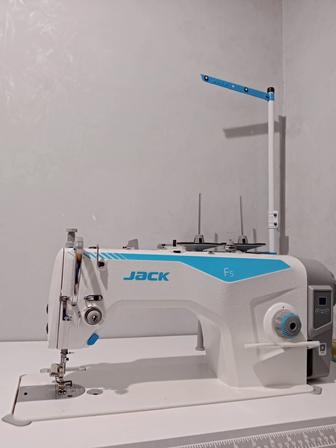 Срочно продам швейная машина jack F5