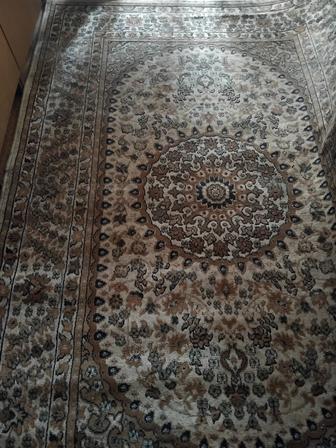 Продам ковер Алма ата длинна 2.20 ширина 1,5