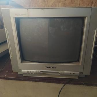 Продаю телевизор маленький