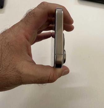 iPhone 16 pro 128 g
