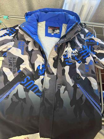 Куртка демисезонная