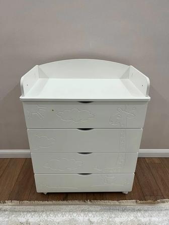 Продам пеленальный комод