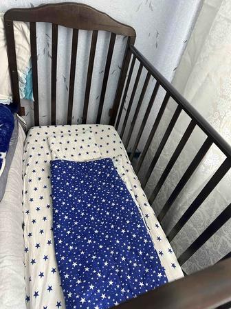 Прикроватка, подушечка,простынь,одеяло и матрас