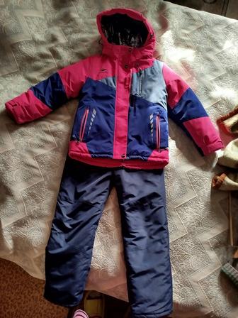 Продам Б/У костюм детский