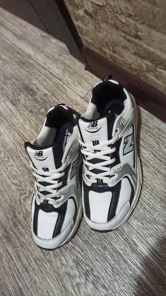 Продам кроссовки New Balance