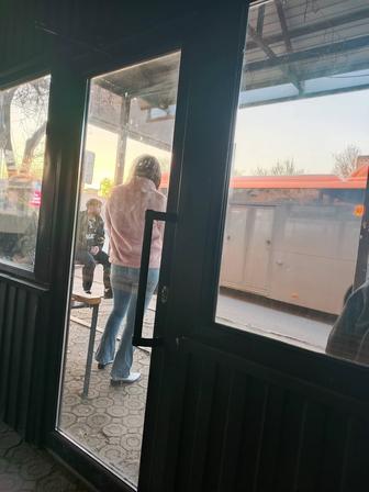Оказываем услуги по мойке окон витражей балконов и.т.д