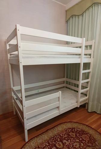 Продам кровать детскую двухъярусную