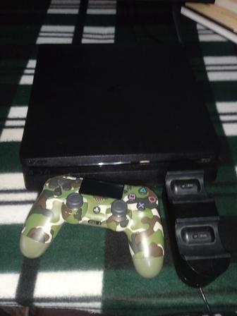 Срочно продам PS4 slim 1 терабайт