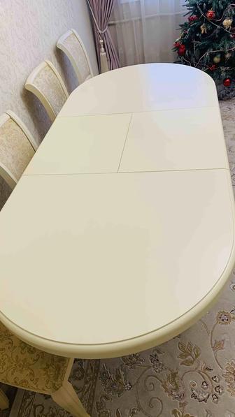 Стол для гостиной