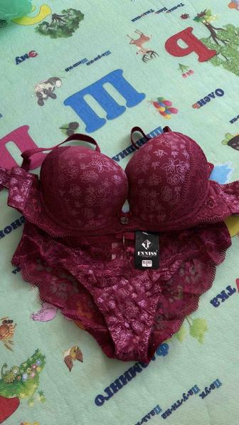 Бюстгальтер в комплекте