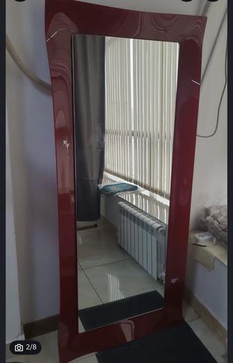 Продам срочно ЗЕРКАЛО для магазина одежды(подходит для примерочной)