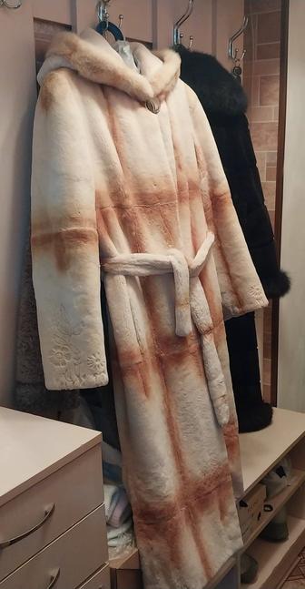 Шуба бобровая 44-46 размер