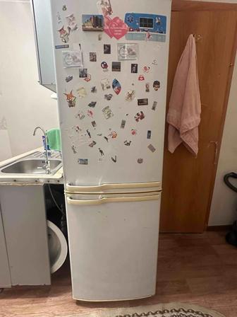 Продам срочно холодильник