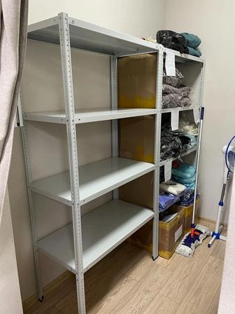 Продаю стеллажи