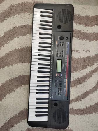 Синтезатор YAMAHA PSR-E263