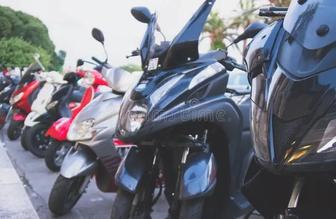 Аренда мопеда скутера электровелик