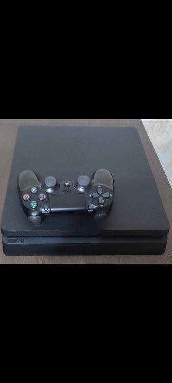 PS 4 slim 500