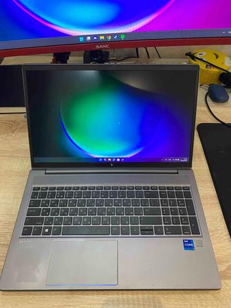 Продается ультрабук HP ZBook Power G8 Intel i7 SSD Отличное состояние
