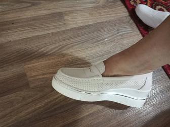 Продам женские танкетки