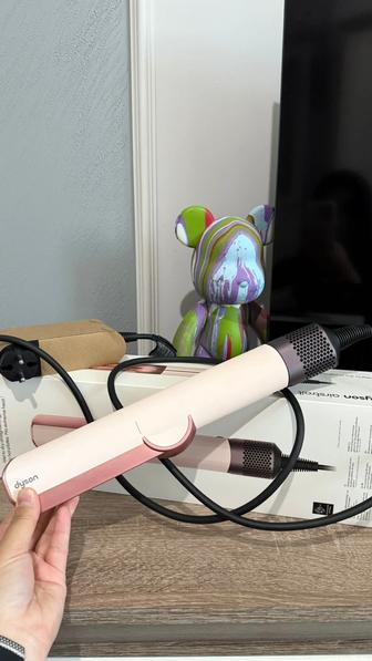 Dyson Airstrait (фен-утюжок)