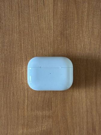 Кейс от AirPods Pro