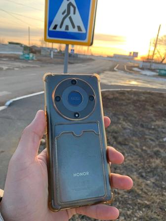 Б/у телефон