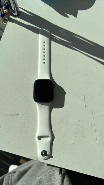 Продам оригинальные часы apple 41mm