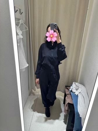 Продам спортивный костюм Oysho