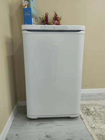 Продам морозильник вертикальный 140 л