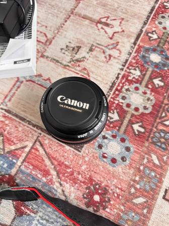 Объектив Canon EF 50mm f/1.4