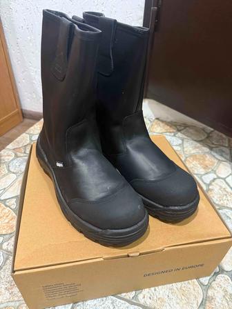 Новые спец ботинки Dapro 42 и 44 размеры