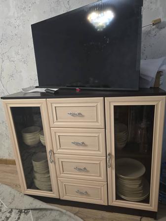 Комплект Комод для посуды и Стол раскладной