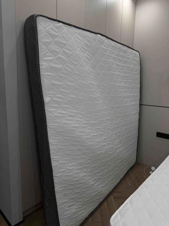 Продам матрас 200на200