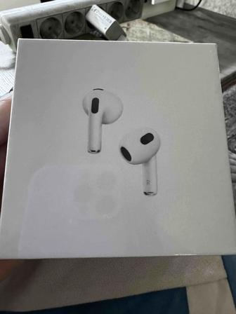 Продам наушники новые AirPods