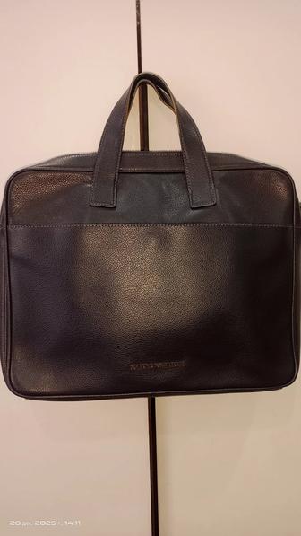 Продам портфель для ноутбука и бумаг