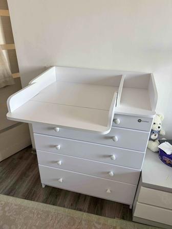 Продам пеленальный комод Tomix