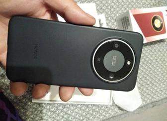 Продам телефон honor x9d