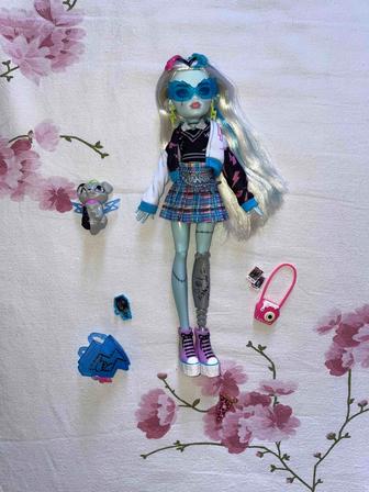 Monster high кукла