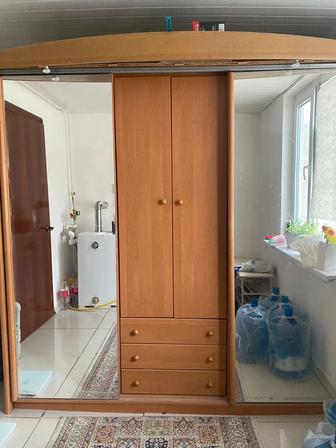 Шкаф купе с зеркало