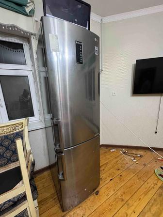 Холодильник LG