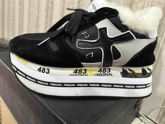 Кроссовки зимние для девочек и девушек