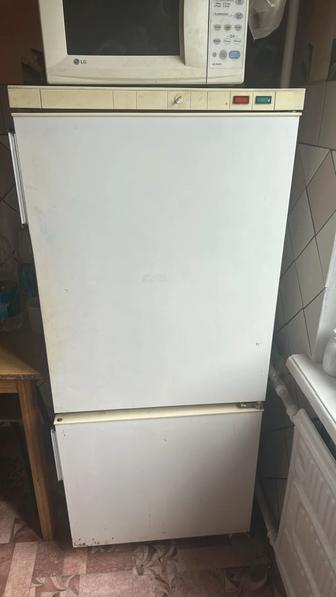 Продам холодильник б/у