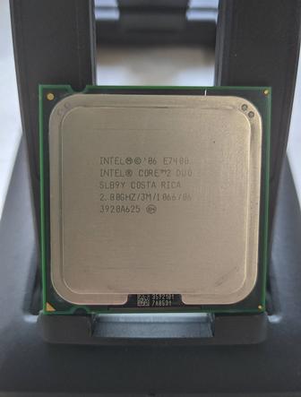 Процессор CORE 2 DUO E7400