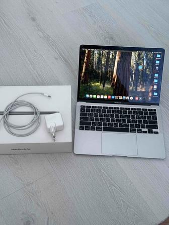 Macbook air m1, 2020, 256/8 (польная комплектация