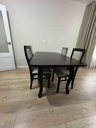 Продам стол со стульями