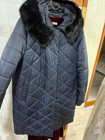 Пуховик на верближке с норковым воротником.новый