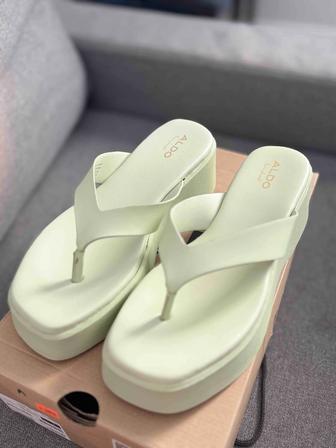 Сандалии Aldo